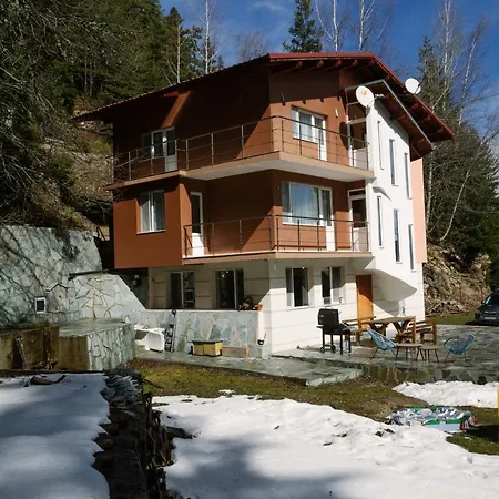донука Villa *