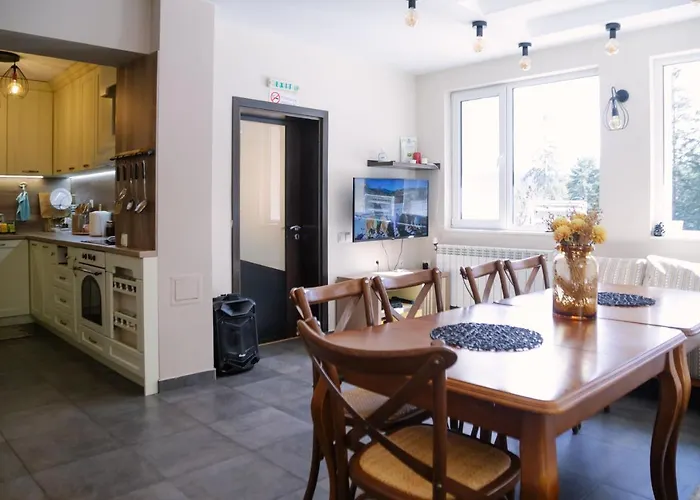 донука * Panichishte